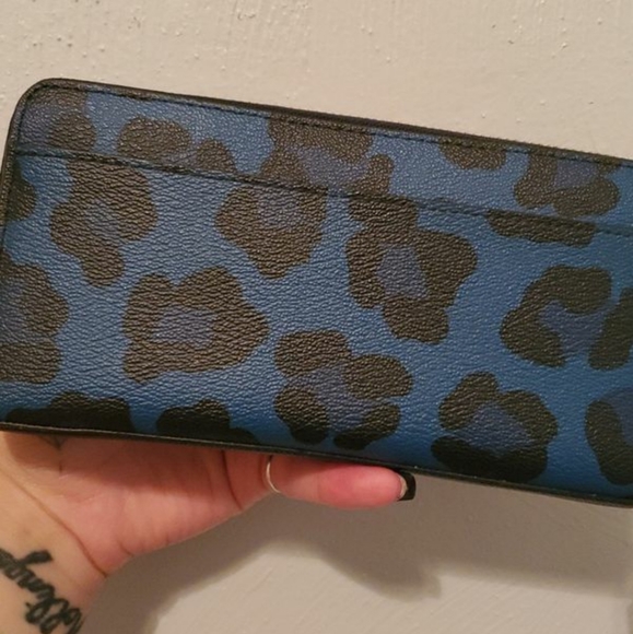 Coach wallet - Picture 3 of 3